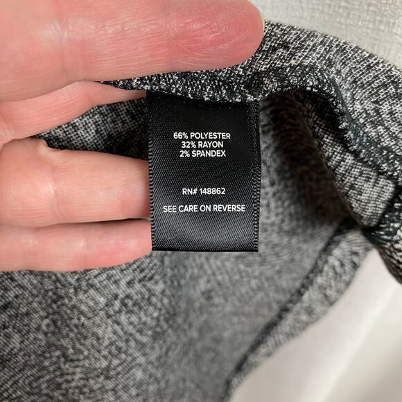 Torrid Black&White Chevron Peplum Jacket Sz.4 - Picture 15 of 16
